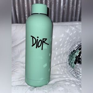 Dior Authentic Green vacuume insulated Water Bottle 16 oz. New with box